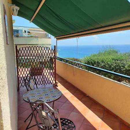 Vista Mare Ad Acciaroli Localita Mezzatorre Ferienhaus